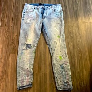 Jeans slim fit can’t fit anymore